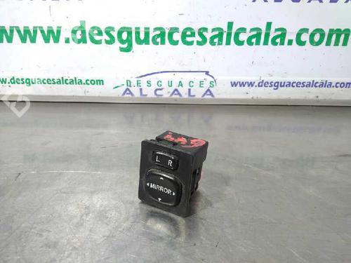 Used Switch Switch TOYOTA RAV 4 II (_A2_) 2.0 D 4WD (CLA20_, CLA21_, CLA20R, CLA21R) (116 hp) 11717175 11717175