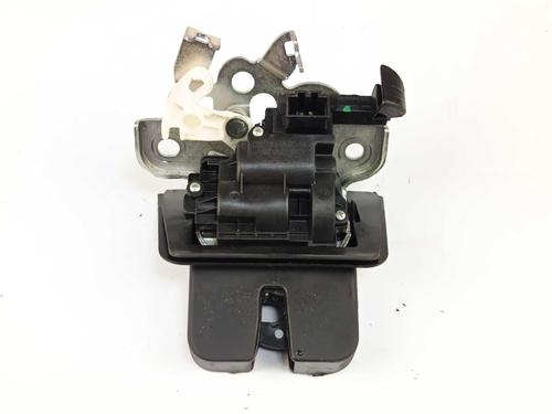 tailgate-lock-audi-a3-8v1-8vk-2012-2013-2014-2015-2016-2017-2018-2019-2020-33760405 main image