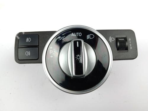 Used Headlight switch MERCEDES-BENZ C-CLASS (W204) C 200 CDI (204.001) (136 hp) 18411307