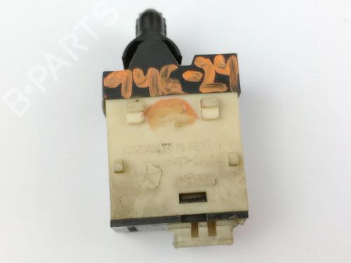 Right front window switch JEEP CHEROKEE (KJ) 2.8 CRD 4x4 | BP17694697I26 