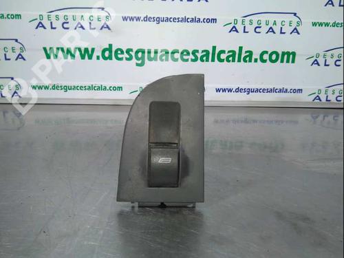 Used Right rear window switch Right rear window switch AUDI A6 C5 (4B2) 2.5 TDI (150 hp) 9989786 9989786