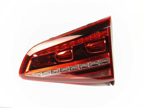 right-tailgate-light-vw-golf-vii-5g1-bq1-be1-be2-2012-2013-2014-2015-2016-2017-2018-2019-2020-2021-31358539 main image