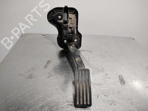 pedal-ford-transit-van-fa_-_-6c119f836ce-6-pines-2006-2007-2008-2009-2010-2011-2012-2013-2014-10027649 main image