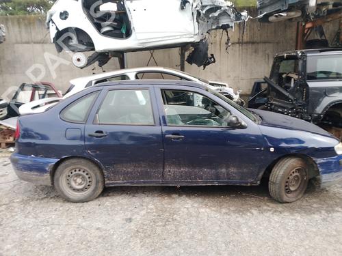 Brugte SEAT CORDOBA (6K1, 6K2) 1.9 SDI (68 hp) 4392554