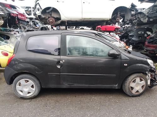 Używane części RENAULT TWINGO II (CN0_) 1.5 dCi (CN0E) (64 hp) 4433852