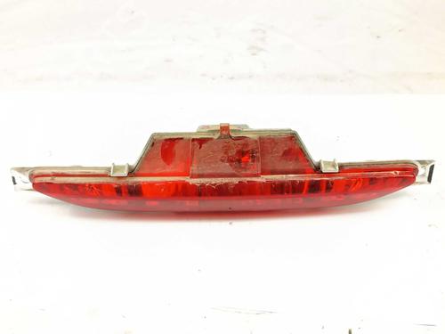 Used Rear center light Rear center light PEUGEOT 208 II (UB_, UP_, UW_, UJ_) 1.5 BlueHDI 100 (102 hp) 33288532 33288532