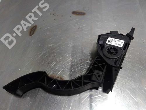 Pedal VOLVO V40 Hatchback (525) D3 (150 hp) 10752310