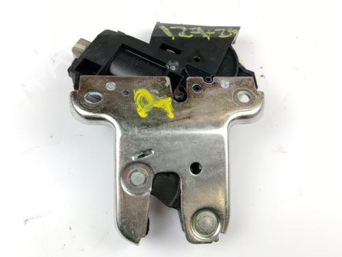 Tailgate lock VW PASSAT B6 (3C2) 1.9 TDI | BP24453829C101 
