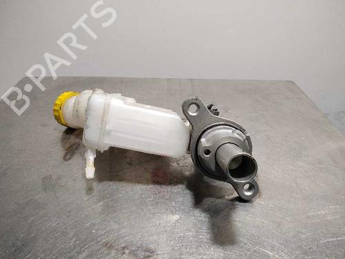 Used Brake master cylinder Brake master cylinder FIAT 500X (334_) 1.6 (334AXE1A) (110 hp) 14348011 14348011