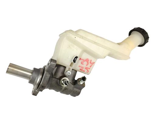 Used Brake master cylinder Brake master cylinder NISSAN MICRA V (K14) 1.0 IG-T (92 hp) 26557195 26557195