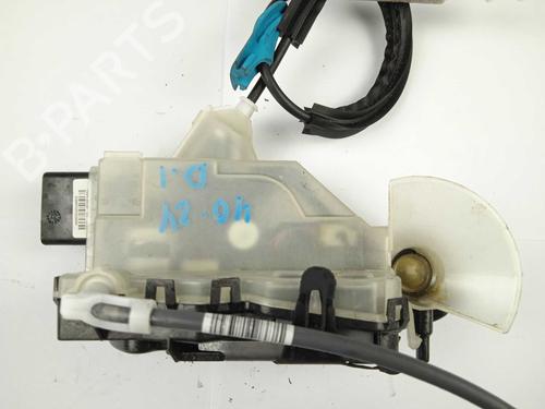 Used Front left lock Front left lock 17182858 17182858
