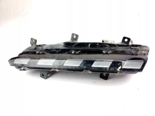 Used Right daytime light Right daytime light 27202730 27202730