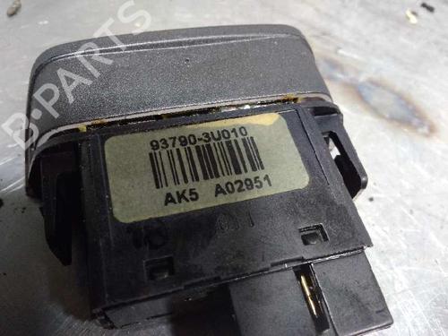 Warning switch KIA SPORTAGE III (SL)  | BP14355399I22