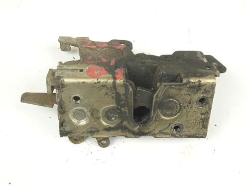 Used Front left lock MERCEDES-BENZ VITO Van (W638) 108 D 2.3 (638.064, 638.068) (79 hp) 18945408