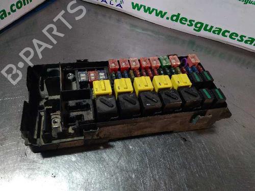 Used Fuse box Fuse box 9992756 9992756