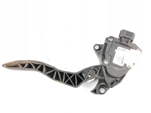 pedal-renault-kadjar-ha_-hl_-2015-24952621 main image