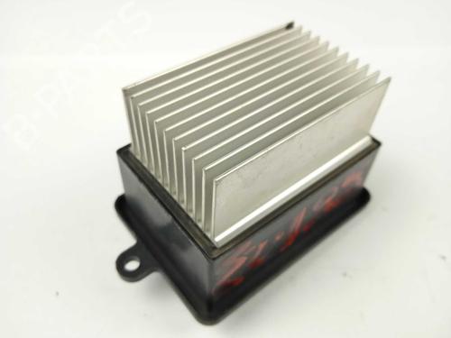 Used Heater resistor Heater resistor PEUGEOT 5008 II (MC_, MJ_, MR_, M4_) 1.2 THP (MRHNYH, MRHNYW, MRHNSJ, MRHNSU, MRHNSM) (131 hp) 15766239 15766239