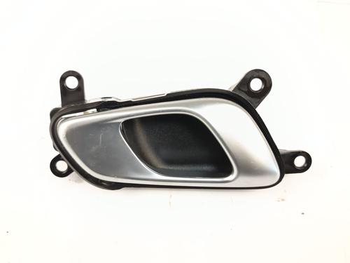 hjre-bagtil-invendig-handtag-kia-xceed-cd-2019-31838084 main image