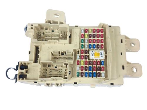 Used Fuse box Fuse box 37872198 37872198