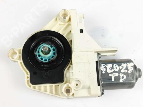 right-rear-window-motor-audi-q5-8rb-2008-2009-2010-2011-2012-2013-2014-2015-2016-2017-2018-2019-29119392 main image