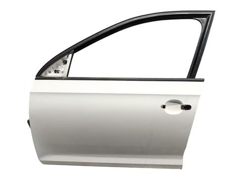 Used Left front door SKODA RAPID (NH3, NK3, NK6) 1.6 TDI (105 hp) 31630626