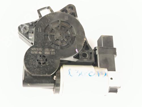 Rudehejsemotor bagstkærm højre MAZDA 6 Station Wagon (GY) 2.0 DI (GY19) (136 hp) 30510630