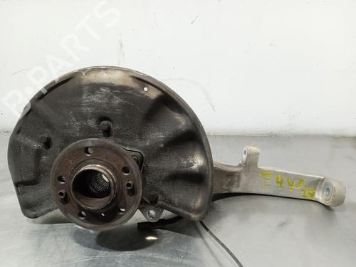 Used Left front steering knuckle MERCEDES-BENZ M-CLASS (W166) [2011-2015]  15215626