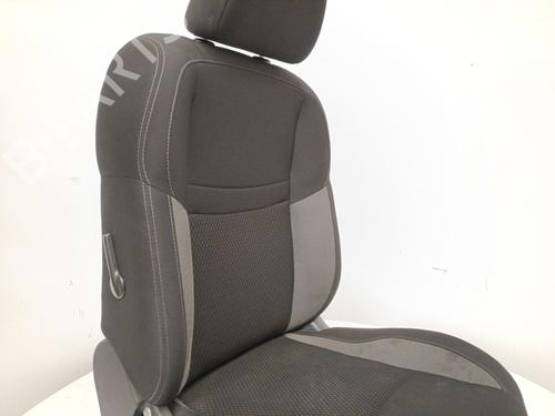 Left front seat NISSAN QASHQAI II (J11, J11_) 1.3 DIG-T | BP30124531C15 