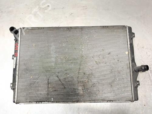 Used Water radiator Water radiator VW EOS (1F7, 1F8) 2.0 TDI 16V (140 hp) 30847793 30847793
