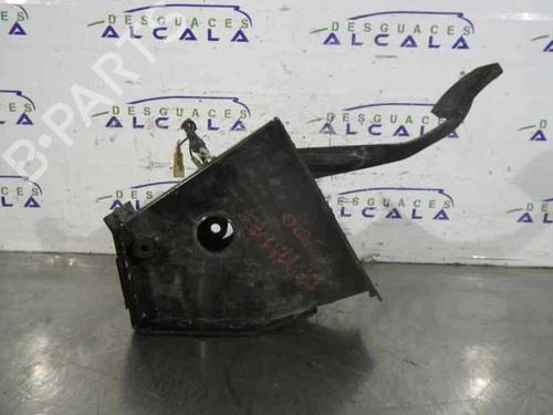 Used Break pedal Break pedal LAND ROVER DEFENDER Station Wagon (L316, L315) [1990-2017] 11818132 11818132