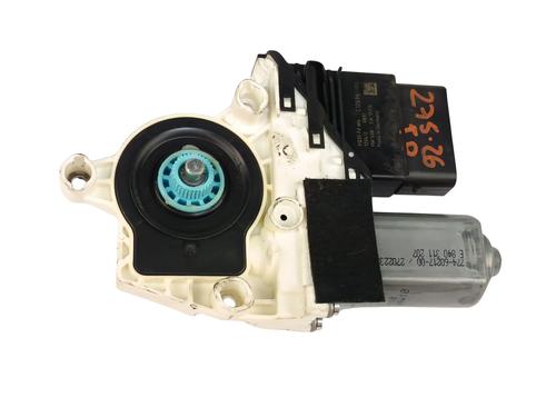 Used Right rear window motor Right rear window motor SEAT ALTEA (5P1) 1.6 TDI (105 hp) 34350957 34350957