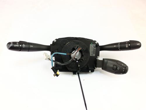 Comutador Comutador PEUGEOT 207 (WA_, WC_) 1.4 HDi (68 hp) 33887940 33887940