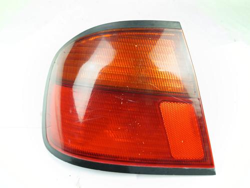 Used Left taillight NISSAN PRIMERA Hatchback (P11) 2.0 TD (90 hp) 27603950