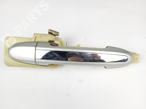 Used Front right exterior door handle HYUNDAI SANTA FÉ II (CM) 2.2 CRDi (155 hp) 10930673