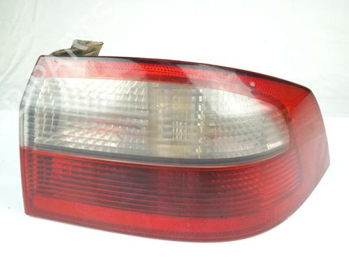 Used Right taillight RENAULT LAGUNA II (BG0/1_) 2.2 dCi (BG0F) (150 hp) 13928020