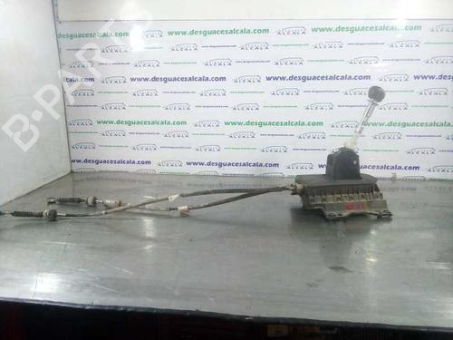 Used Gear lever Gear lever FIAT 500L (351_, 352_) 1.6 D Multijet (199LYE1B) (120 hp) 10928910 10928910