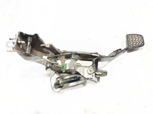 Used Clutch pedal Clutch pedal 28424760 28424760