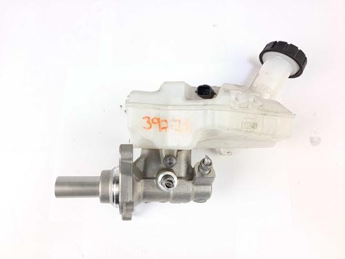 brake-master-cylinder-dacia-sandero-iii-2021-36434944 main image