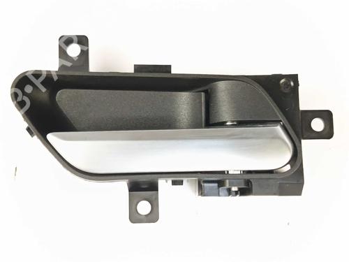 Used Rear right interior door handle Rear right interior door handle 38046115 38046115