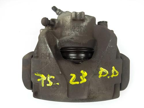 Used Right front brake caliper Right front brake caliper RENAULT CAPTUR I (J5_, H5_) 1.5 dCi 90 (J5N4, J5M5, J5MW, J5M6, J5AL, J5AJ) (90 hp) 12097063 12097063