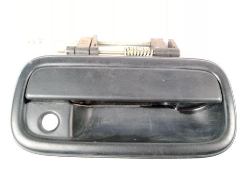 Used Front right exterior door handle TOYOTA LAND CRUISER 90 (_J9_) 3.0 TD (KZJ90_, KZJ95_, KZJ90R, KZJ95R, KZJ90W, KZJ95W) (125 hp) 22740520
