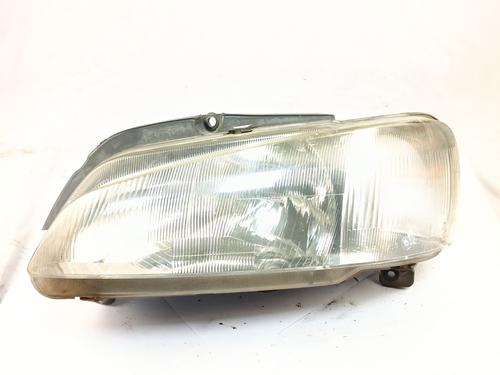 Venstre forlygte PEUGEOT 106 II (1A_, 1C_) 1.5 D (57 hp) 31610750