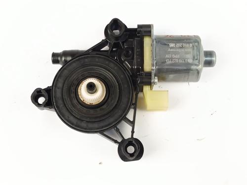 Used Left rear window motor Left rear window motor AUDI A3 Sportback (8VA, 8VF) 2.0 TDI (150 hp) 33437352 33437352