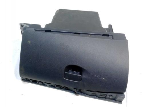 Used Glove box Glove box 18546867 18546867