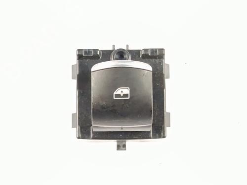 left-rear-window-switch-alfa-romeo-giulia-952_-2015-31638964 main image