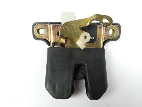 Used Tailgate lock AUDI A6 C5 (4B2) 2.5 TDI (150 hp) 10774869