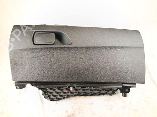 Boîte à gants BMW 1 (F20) 118 i (170 hp) 29942484