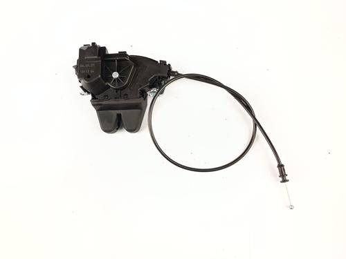 tailgate-lock-mercedes-benz-e-class-w212-2009-2010-2011-2012-2013-2014-2015-2016-34634575 main image