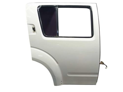 right-rear-door-nissan-pathfinder-iii-r51-2005-32392166 main image
