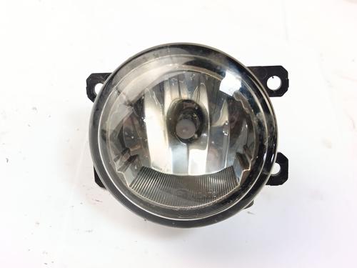 left-front-fog-light-jeep-renegade-suv-bu-b1-bv-2014-32435861 main image